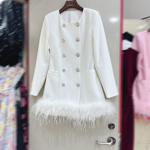 LS2722 Nouvelle mode de <span class=keywords><strong>robe</strong></span> formelle élégante avec bouton Party Club Robes à manches longues Mini Plumes pour femmes - Product Image 4