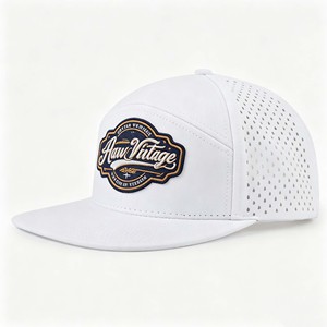 Gorra de Béisbol Snapback de 6 Paneles con Logotipo Personalizado, Tejido Impermeable, Visera Plana, 100% Nailon, Estructura Común para Unisex, Hecha en Vietnam - Product Image 1