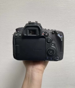 กล้องมือสอง 90D พร้อมเลนส์ 18-135 มม. ถ่ายวิดีโอ 4k ความละเอียด 33MP กล้อง DSLR ระดับมืออาชีพ จัดส่งรวดเร็ว - Product Image 6
