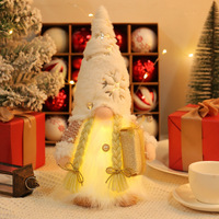 Fournitures de décoration de Noël du Nouvel An, poupée sans visage en peluche à paillettes avec lumières et ornements de fenêtre Rudolph lumineux