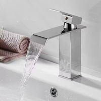 Robinet de lavabo moderne à bec cascade en acier inoxydable, mitigeur carré de lavabo