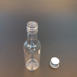 Mini bouteille à col long en PET pour vin, spiritueux et cocktails – Idéale pour l'emballage en magasin - Product Image 4