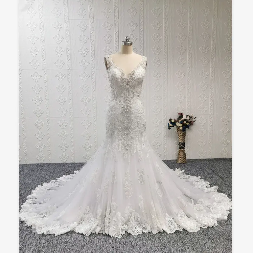 Mermaid/Trumpet bridal dress beaded luxury spaghetti strap Ivory wedding dress