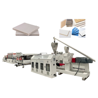 Gabarit de construction en PVC Coffrage pour meubles Fenêtres Portes Planche Production de plastique Machine d'extrudeuse