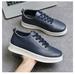 <span class=keywords><strong>Scarpe</strong></span> da Skateboard da Uomo con Lacci, Tomaia in PU e Suola Spessa - Product Image 1