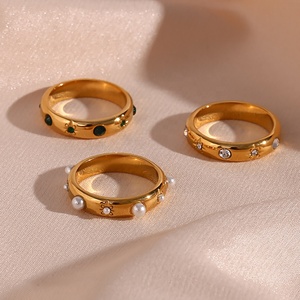 Anelli di perle e zirconi d'acqua dolce placcati in oro 18 carati alla moda gioielli da donna anelli in acciaio inossidabile senza appannamento - Product Image 3