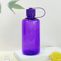 Bouteille d'eau de sport en plastique à grande capacité (600 ml / 1000 ml) avec poignée et bouchon à vis, idéale pour la gym, le fitness, les activités de plein air et les voyages