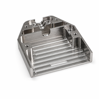 Pièces usinées CNC sur mesure pour supports et plaques de gabarit automobiles, pièces en acier et alliages de précision, petites commandes acceptées