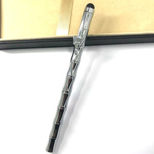 Stylo bille en bambou de haute qualité avec clip en forme de cœur, garniture argentée et dorée, stylet en laiton massif et logo personnalisé - Product Image 6