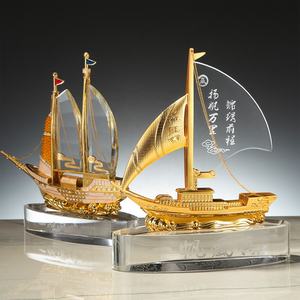 Modelo de cristal personalizado nuevo diseño velero de cristal/modelo de barco para boda y regalo de negocios - Product Image 5