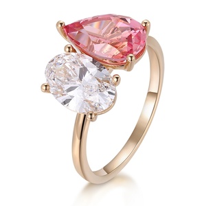 Bague de fiançailles personnalisée Toi et Moi en or 18 carats avec diamant de laboratoire cultivé et saphir créé en laboratoire, certifiée IGI, 2 pierres, bague de mariage en diamant de laboratoire - Product Image 1