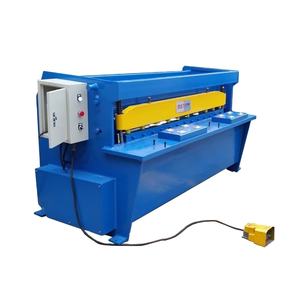 Prix de la machine de cisaillement hydraulique pour <span class=keywords><strong>tôle</strong></span> métallique QC11Y 3mm <span class=keywords><strong>2mm</strong></span> 1mm, cisaillement à guillotine électrique - Product Image 1