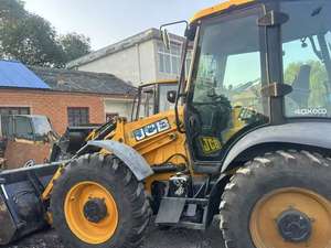 Miniexcavadora Usada Airman JCB 3CX 4CX a Bajo Precio con Motor y Bomba Isuzu, 1 Año de Garantía, en Venta - Product Image 2