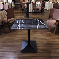 Table de restaurant en marbre durable