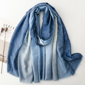 Bufanda Hijab de <span class=keywords><strong>cabeza</strong></span> larga de diseño de marca, estolas de <span class=keywords><strong>playa</strong></span>, bufandas doradas de hoja Vintage, chales con borlas, bufanda de lino y algodón para mujer - Product Image 3