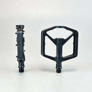 Pédales de vélo en alliage d'aluminium noir de haute qualité avec clous non amovibles - Product Image 3