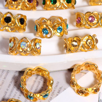 Nouveauté 2026 Perles en alliage vintage micro-incrustées en forme de cœur à trou droit pour accessoires de bijoux, porte-clés de téléphone et chaînes de sac DIY
