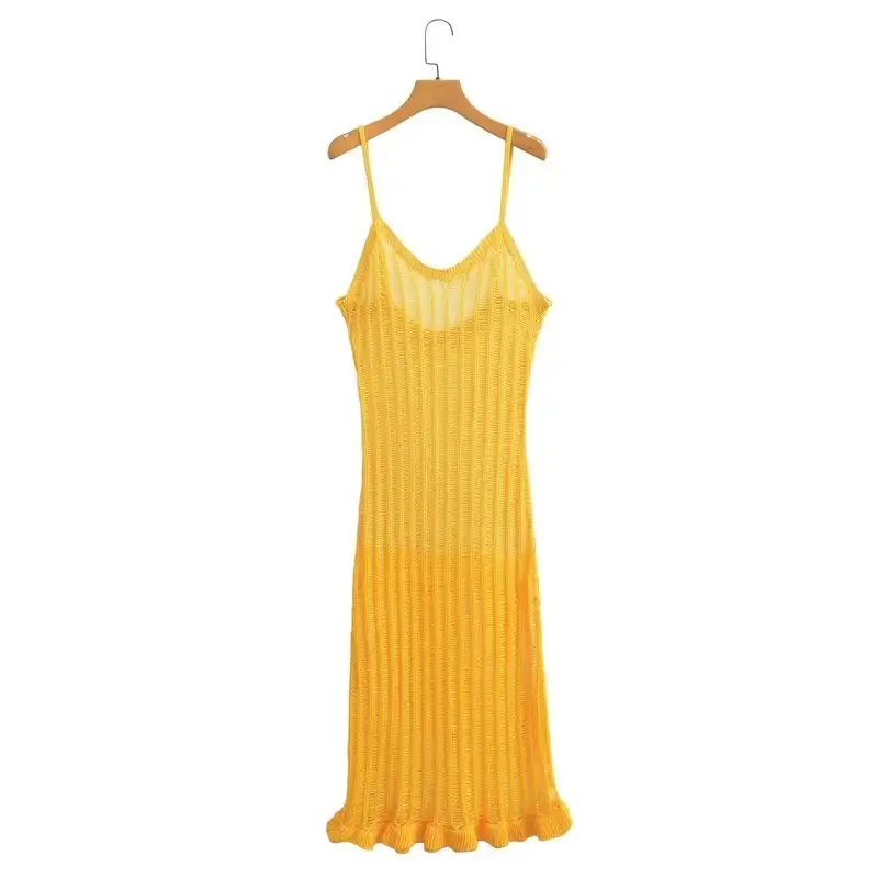 Robe d'été à bretelles spaghetti de couleur jaune tricotée mode décontractée pour femmes