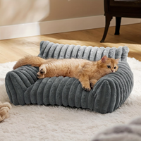 Canapé pour chat adorable - un lit pour chat moelleux avec fourrure en velours doux de haute qualité, un canapé-lit en peluche pour chats d'intérieur
