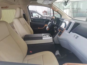RELY AUTO <span class=keywords><strong>2022</strong></span> accesorios de coche VAN de lujo reposabrazos multifuncional con portavasos refrigerador para Hiace - Product Image 2