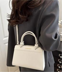 High Quality Women's PU Leather Canvas Handbag <b>Large</b> Capacity Sling Shoulder Bag Durable Polyester Lining Fashion Designer Bags - Product Image 4