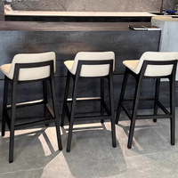 Tabourets de comptoir de style européen modernes en cuir pleine fleur et bois de frêne, fabrication artisanale de qualité supérieure, chaises de bar de cuisine de luxe