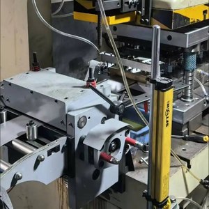 Aceitador de rodillos de doble cara con control manual de flujo de aceite - Product Image 3