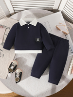 Ensemble 2 pièces pour garçon (6M-3T) : Haut polo effet deux pièces en tricot gaufré avec étiquette décorative et pantalon de jogging à taille élastique – Vente en gros