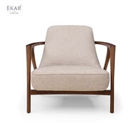 Fauteuil de détente moderne et contemporain, canapé rembourré doux avec structure en bois pour villa, hôtel, salon