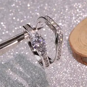 CAOSHI 2021 Trendy Bride Bague Diamonds Ring Set Wedding Engagement Glitter Sexy Rings Women Delicate Silver Ring Set