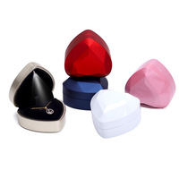Boîte à bijoux LED créative en forme de cœur, boîte à bague haut de gamme pour demande en mariage ou confession, boîte à bijoux lumineuse pour pendentif