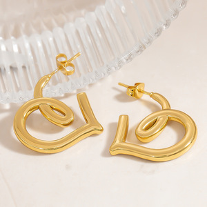 European American Style Gold Plated <b>Stud</b> Earrings Heart Shaped Geometry Fashion Jewelry Women's Gift Yiwu Origin EH11755 - Product Image 2