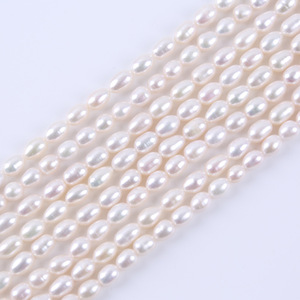 ลูกปัดน้ำจืดธรรมชาติแบบข้าวสาร ขนาด 5-6 มม. สีขาว สำหรับงาน DIY เครื่องประดับ  ขายส่งจากจูจี้ - Product Image 3
