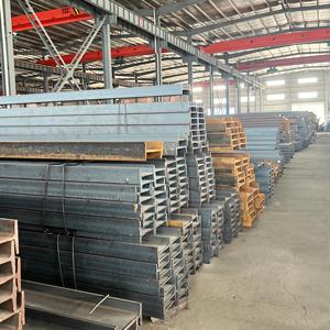 <span class=keywords><strong>Travi</strong></span> <span class=keywords><strong>a</strong></span> H in acciaio inox 304 ASTM A276: unione di estetica e funzionalità. Perfetto per progetti architettonici moderni, ringhiere e strutture <span class=keywords><strong>a</strong></span> <span class=keywords><strong>vista</strong></span>. - Product Image 6