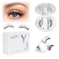 Cils magnétiques souples Smart Magnet Tech, design breveté pour une fixation sécurisée, à utiliser avec un eye-liner magnétique et un applicateur.