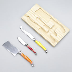 3 couteaux à fromage en acier inoxydable avec plateau en bois de pin, manche en plastique, coupe-fromage, épandeur à beurre et <span class=keywords><strong>couteau</strong></span> à fromage - Product Image 5