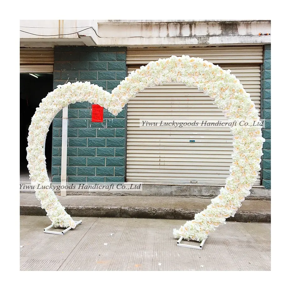 Arc décoratif personnalisé en forme de cœur avec fleurs artificielles, vente en gros, livraison gratuite lf390