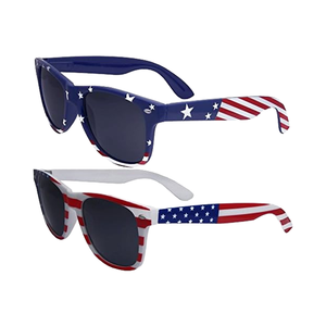 Экологичные классические солнцезащитные очки Patriot, в стиле американского флага, объемная упаковка, 2 пары для рекламных деловых подарков с цифровым изображением - Product Image 1