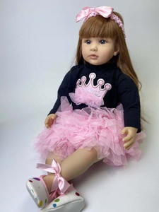 Nouveauté 60 Cm 24 pouces Images <span class=keywords><strong>de</strong></span> poupée solide nouveau-né poupée cheveux longs réaliste doux Reborn Silicone bébé poupée à vendre - Product Image 4