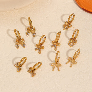 ต่างหูแบบห่วงประดับโบว์ ชุบทอง ประดับเพชรไมโคร เหมาะสำหรับใส่ทุกวัน - Product Image 2