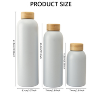 Bouteille d'eau isotherme classique en acier inoxydable au design spécial, avec manchon en liège, capuchon en néoprène et bouchon en bois, maintien thermique de 12 à 24 heures
