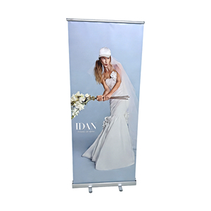 Banner Enrollable al por Mayor de 85x200cm con Soporte Retráctil, Marco de Aluminio y Tela Sublimada - Product Image 1