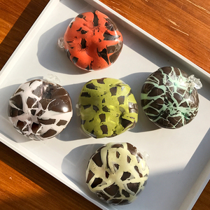 KJKJ Squishy Dumpling 6cm Menta Cioccolato Fondente Croccante Fatto a Mano TPR Giocattolo Antistress in Cera Regalo Creativo per Bambini e Adulti - Product Image 3