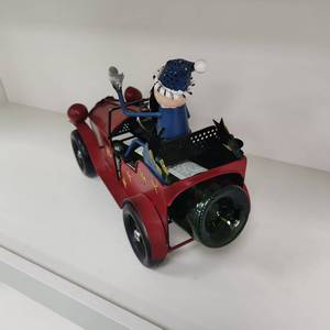 Soporte para Botellas de Vino de Hierro con Temática Navideña SYL, Coche Descapotable Retro con <span class=keywords><strong>Santa</strong></span> Claus al Volante, Estante de Metal para Vino para Decoración del Hogar y <span class=keywords><strong>Bar</strong></span> - Product Image 6