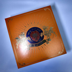 Services de conception d'emballage de vin comprenant la conception d'étiquettes et de boîtes cadeaux - Product Image 2