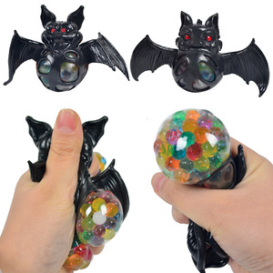 Juguete Antiestrés de Halloween con Cuentas de TPR Suave y Elástico en Forma de Murciélago, Juguete para Apretar, Regalo Clásico de Cumpleaños - Product Image 1