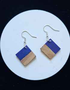 Pendientes Minimalistas de Resina y Madera, Joyería Hecha a Mano, Piezas Ligeras y Elegantes, Regalo Ideal para Mujeres, Adolescentes y Niñas - Product Image 5
