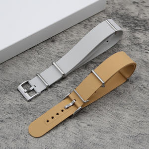 สายนาฬิกาคุณภาพสูง 20 มม. แบบชิ้นเดียว ทำจากยางฟลูออโร สายนาฬิกากันน้ำแบบ Single Pass ทำจากยาง FKM พร้อมห่วงโลหะ - Product Image 6