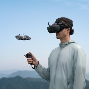 Authentic Neo 2 <b>Motion</b> Fly More Bundle Drones O4+ Transmission RC <b>Motion</b> 3 Goggles N3 4K/60fps Pocket Aerial Camera Helicopter - Product Image 2