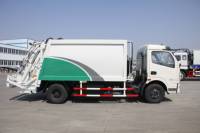 Véhicule d'assainissement municipal 4x2 diesel Euro 5, capacité 7m, transmission manuelle, moteur à boîte de vitesses compacte, directement de l'usine chinoise